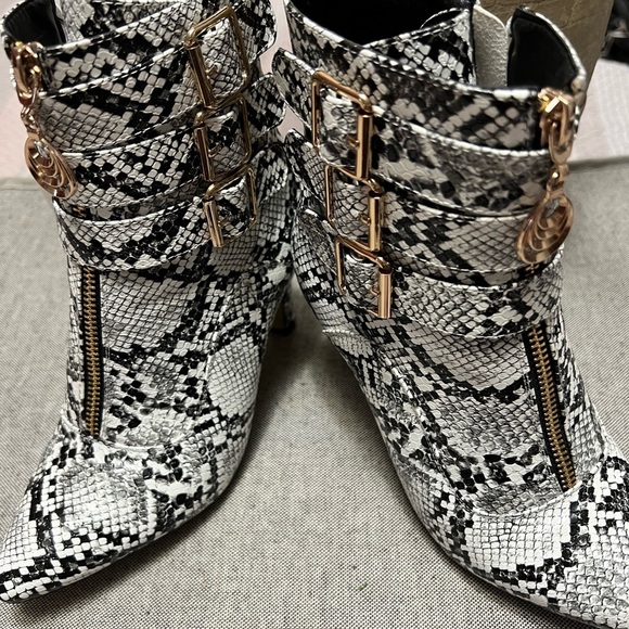 - - IDIFU HEELS - Picture 6 of 6